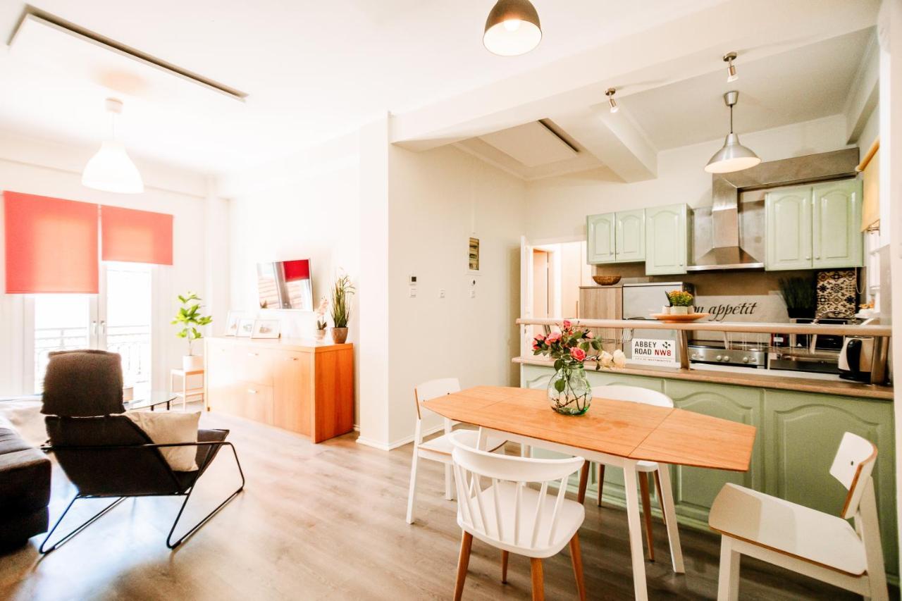 Melos House Apartment *